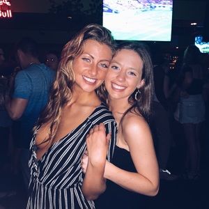 Meet your Posher, Dana